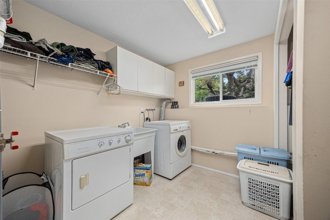 









980


THOMPSON

Road,
Kelowna,




BC
V1X 3X1

