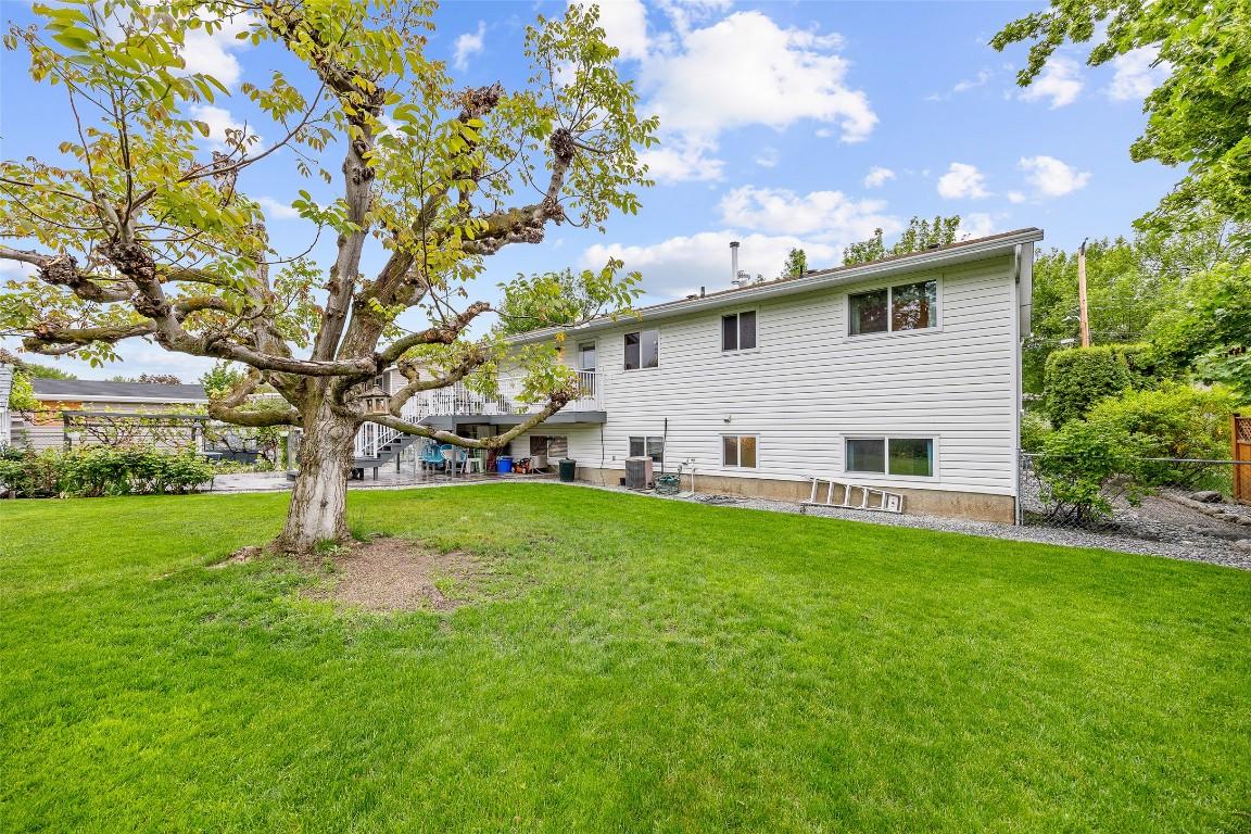 









980


THOMPSON

Road,
Kelowna,




BC
V1X 3X1

