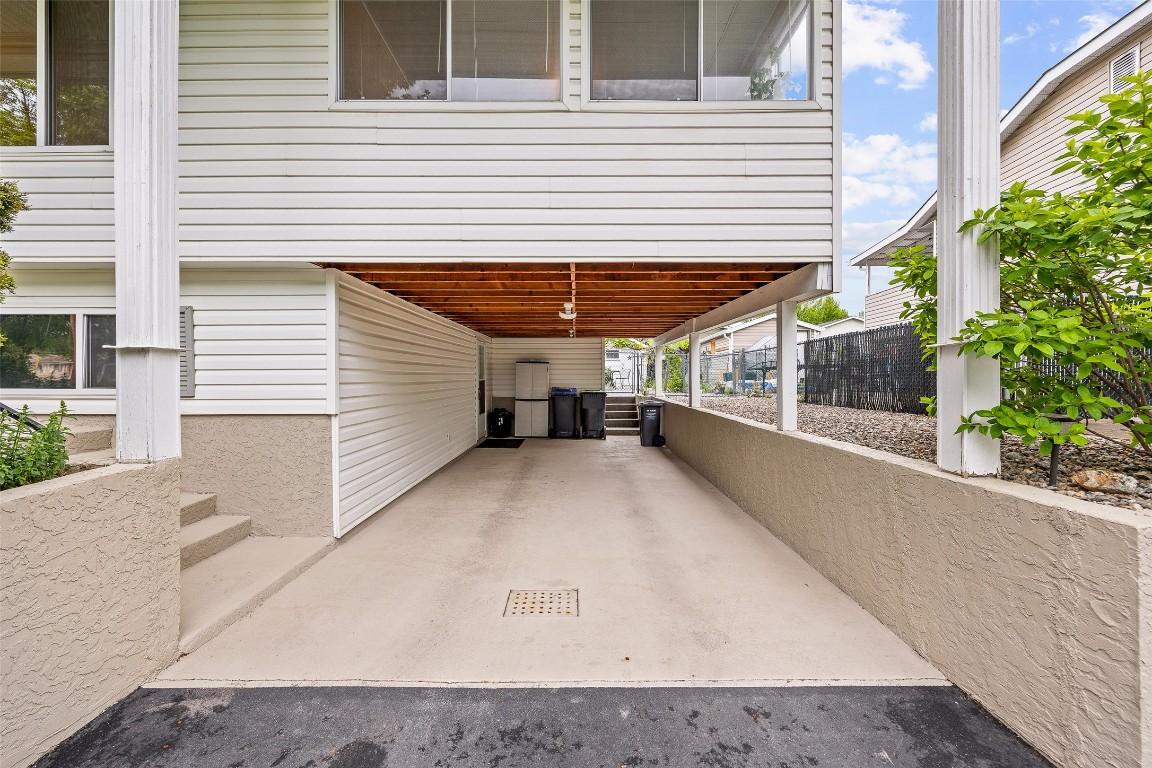 









980


THOMPSON

Road,
Kelowna,




BC
V1X 3X1

