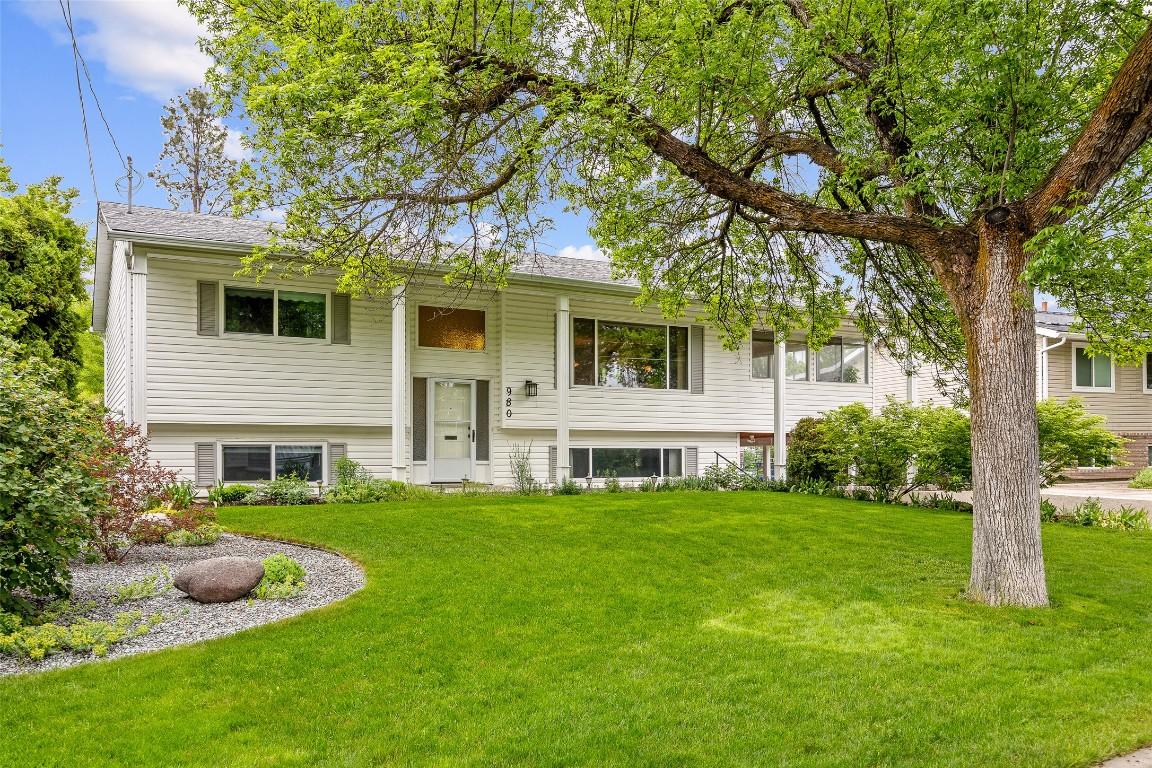 









980


THOMPSON

Road,
Kelowna,




BC
V1X 3X1

