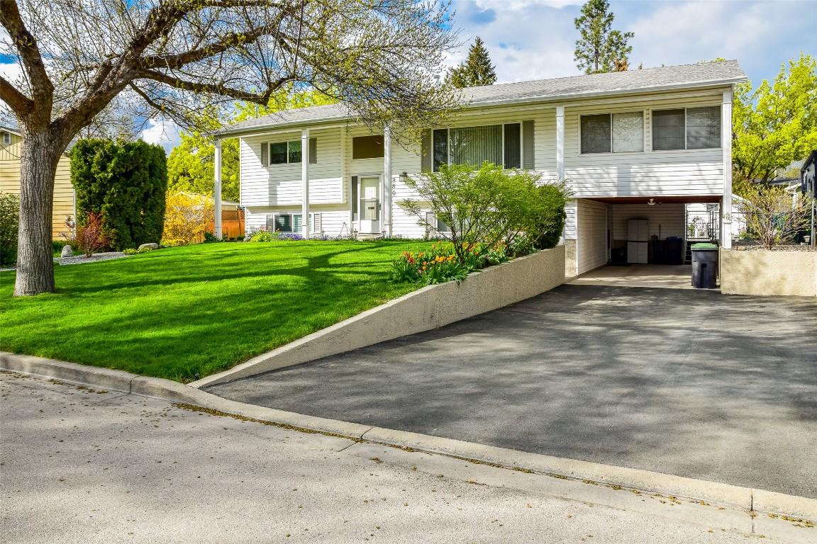 









980


THOMPSON

Road,
Kelowna,




BC
V1X 3X1

