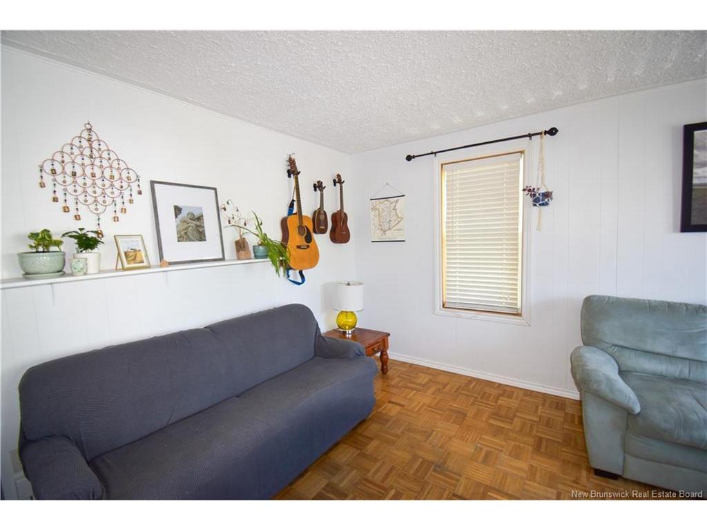 









226


Dumaresq

,
Bathurst,




NB
E2A 1H8

