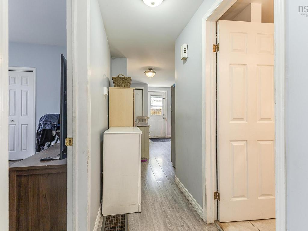 












12 Alice Street

,
Truro,




NS
B2N 2M5

