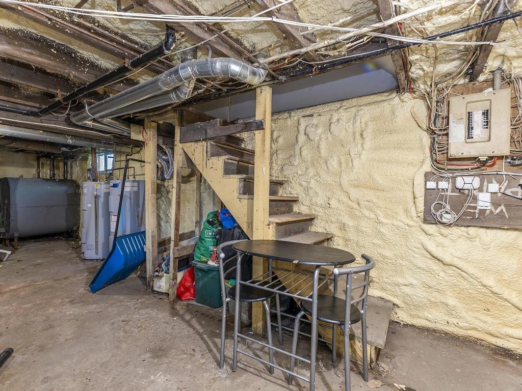 












12 Alice Street

,
Truro,




NS
B2N 2M5

