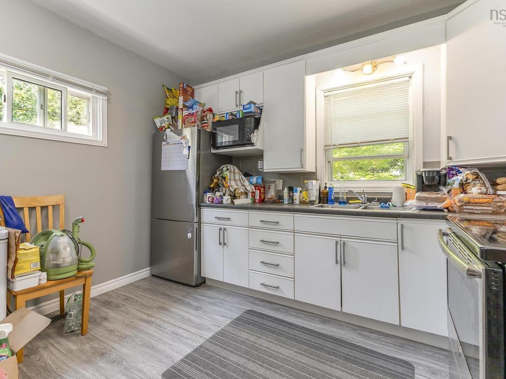 












12 Alice Street

,
Truro,




NS
B2N 2M5

