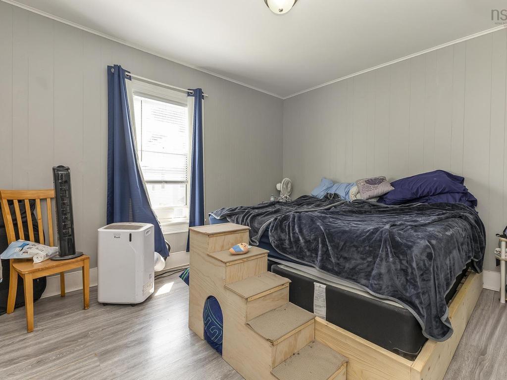 












12 Alice Street

,
Truro,




NS
B2N 2M5

