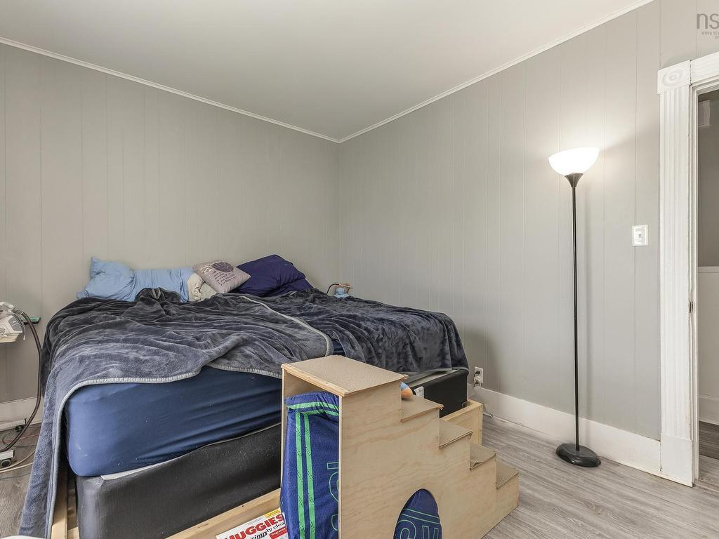 












12 Alice Street

,
Truro,




NS
B2N 2M5

