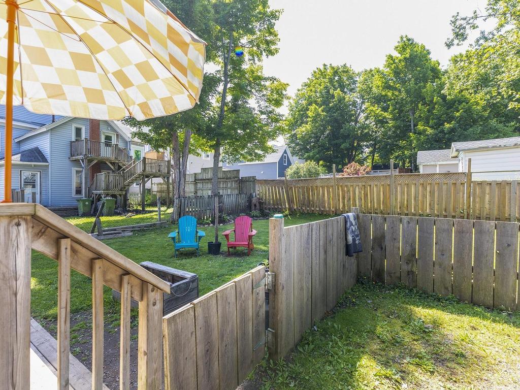 












12 Alice Street

,
Truro,




NS
B2N 2M5

