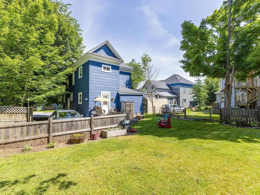 












12 Alice Street

,
Truro,




NS
B2N 2M5


