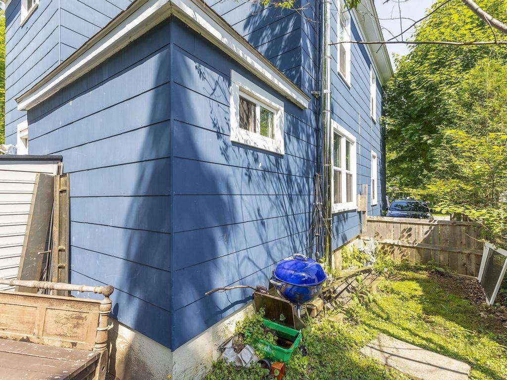 












12 Alice Street

,
Truro,




NS
B2N 2M5

