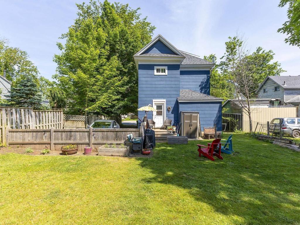 












12 Alice Street

,
Truro,




NS
B2N 2M5

