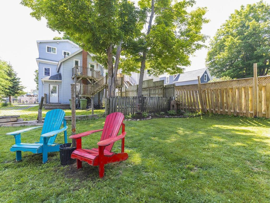 












12 Alice Street

,
Truro,




NS
B2N 2M5

