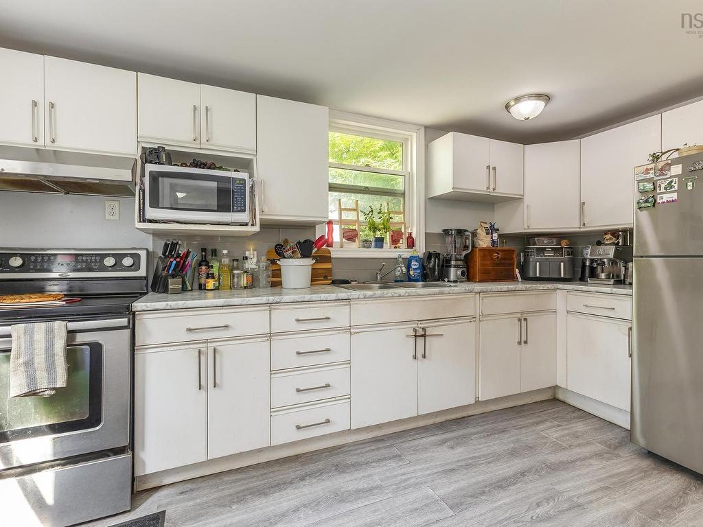 












12 Alice Street

,
Truro,




NS
B2N 2M5

