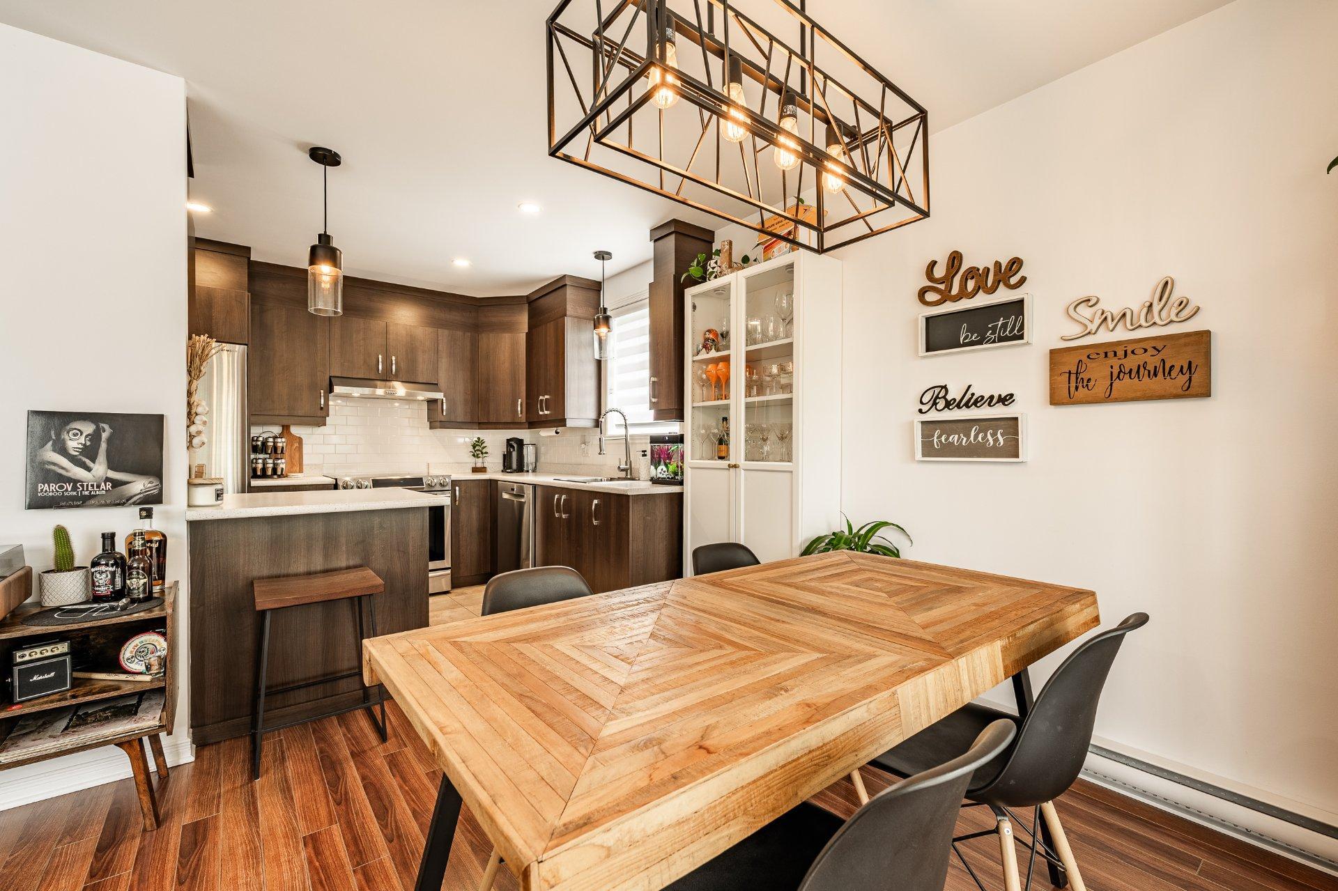









246


Rue du Cardinal

,
Saint-Amable,




QC
J0L1N0

