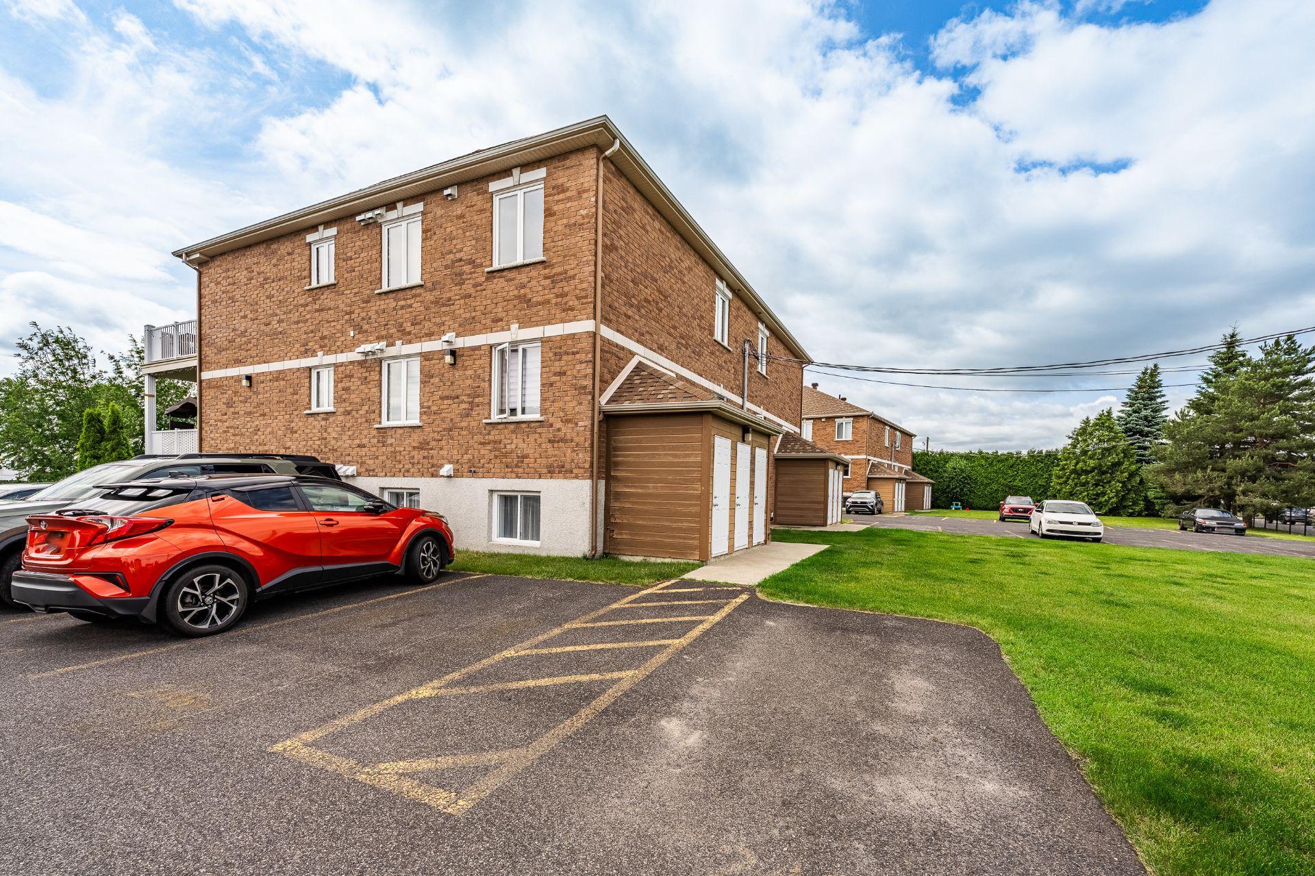 









246


Rue du Cardinal

,
Saint-Amable,




QC
J0L1N0

