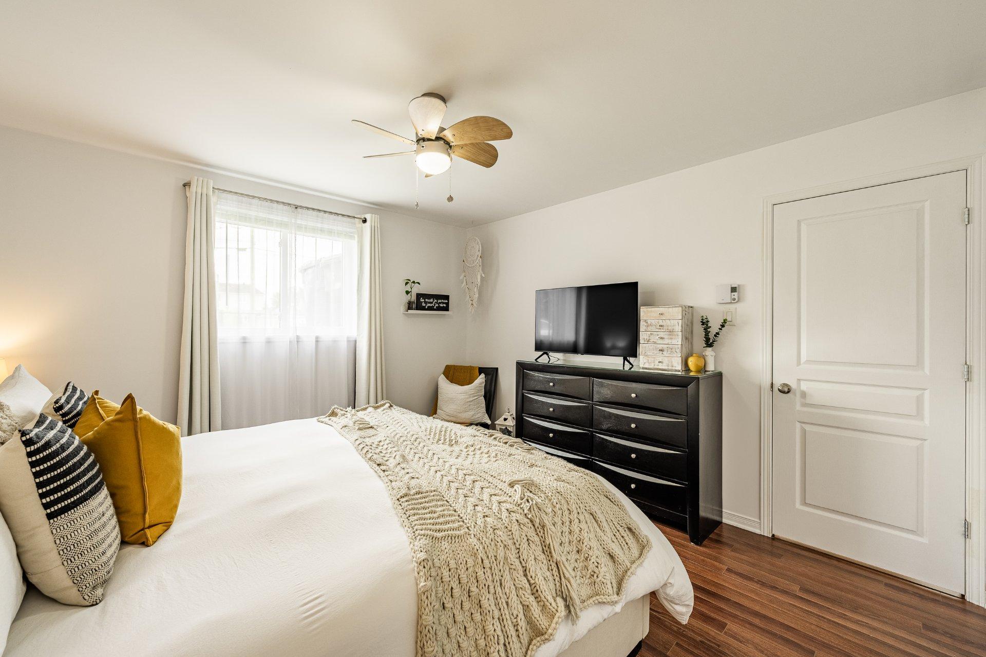 









246


Rue du Cardinal

,
Saint-Amable,




QC
J0L1N0

