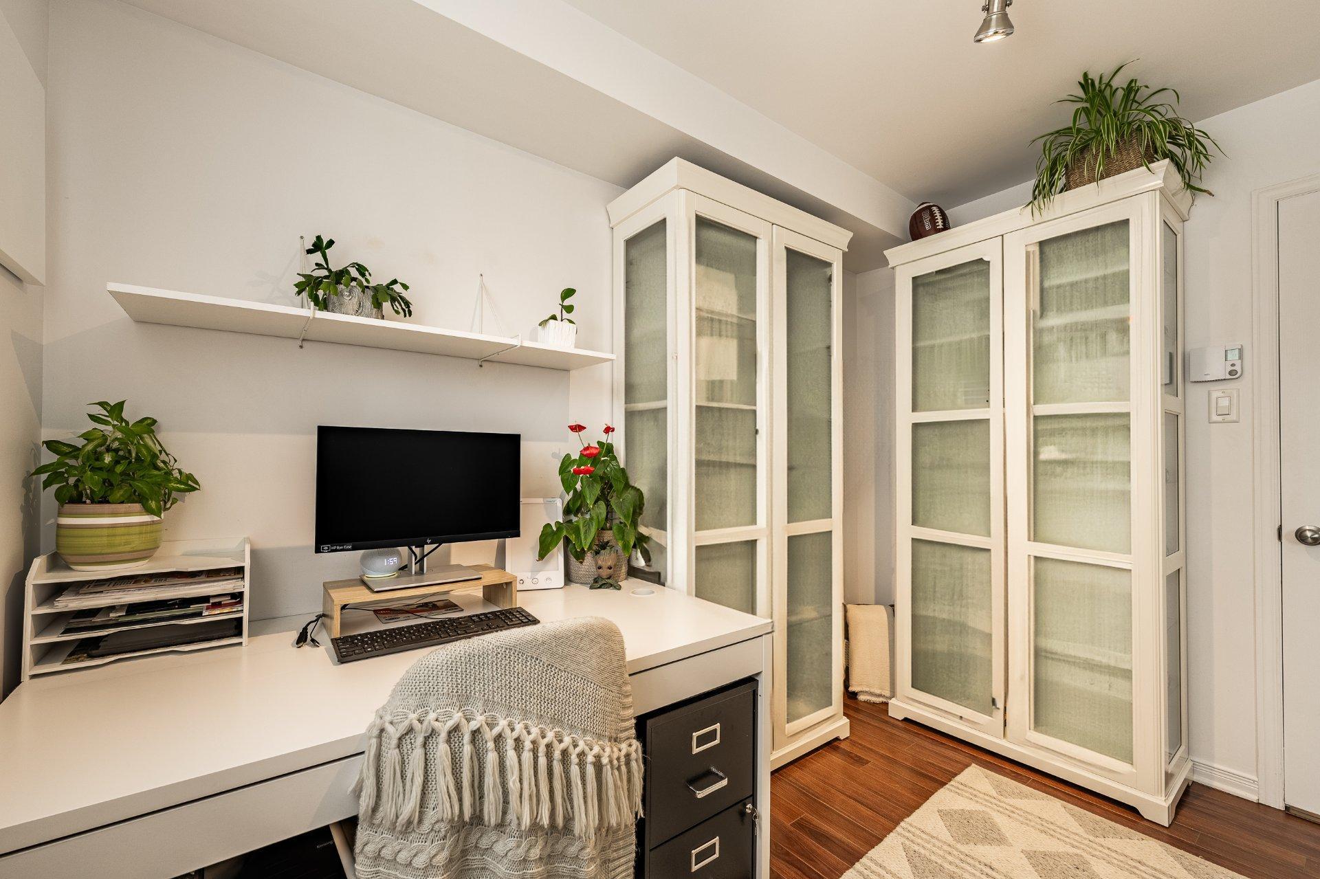 









246


Rue du Cardinal

,
Saint-Amable,




QC
J0L1N0

