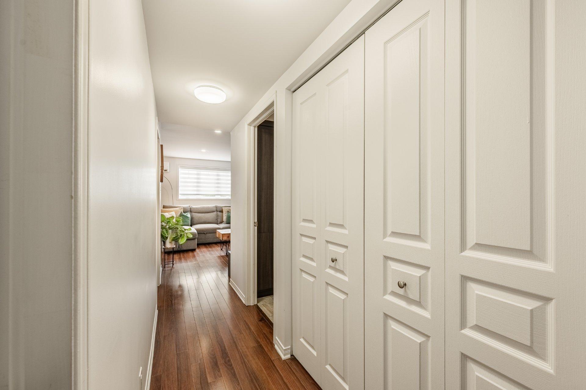 









246


Rue du Cardinal

,
Saint-Amable,




QC
J0L1N0


