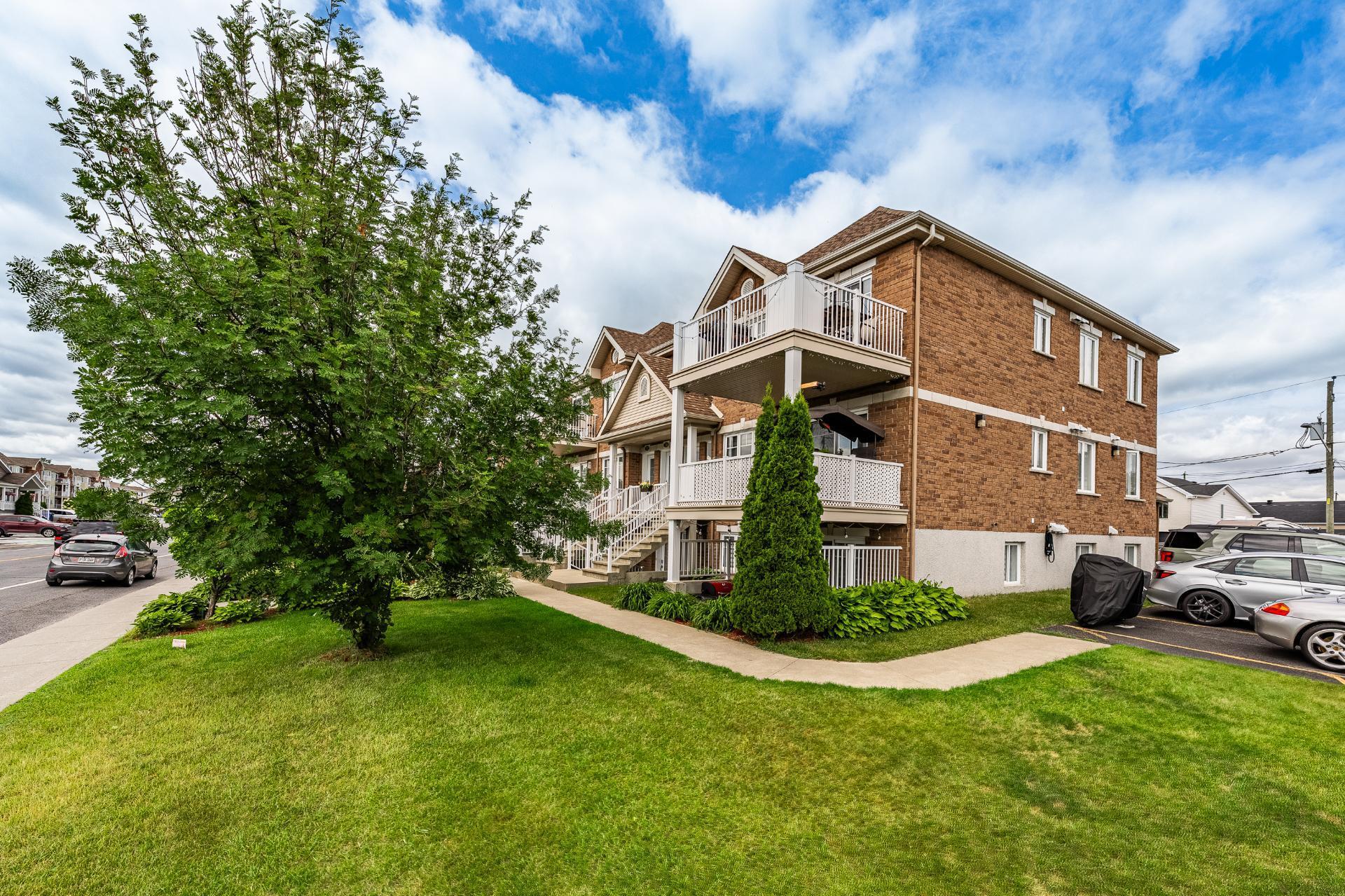 









246


Rue du Cardinal

,
Saint-Amable,




QC
J0L1N0

