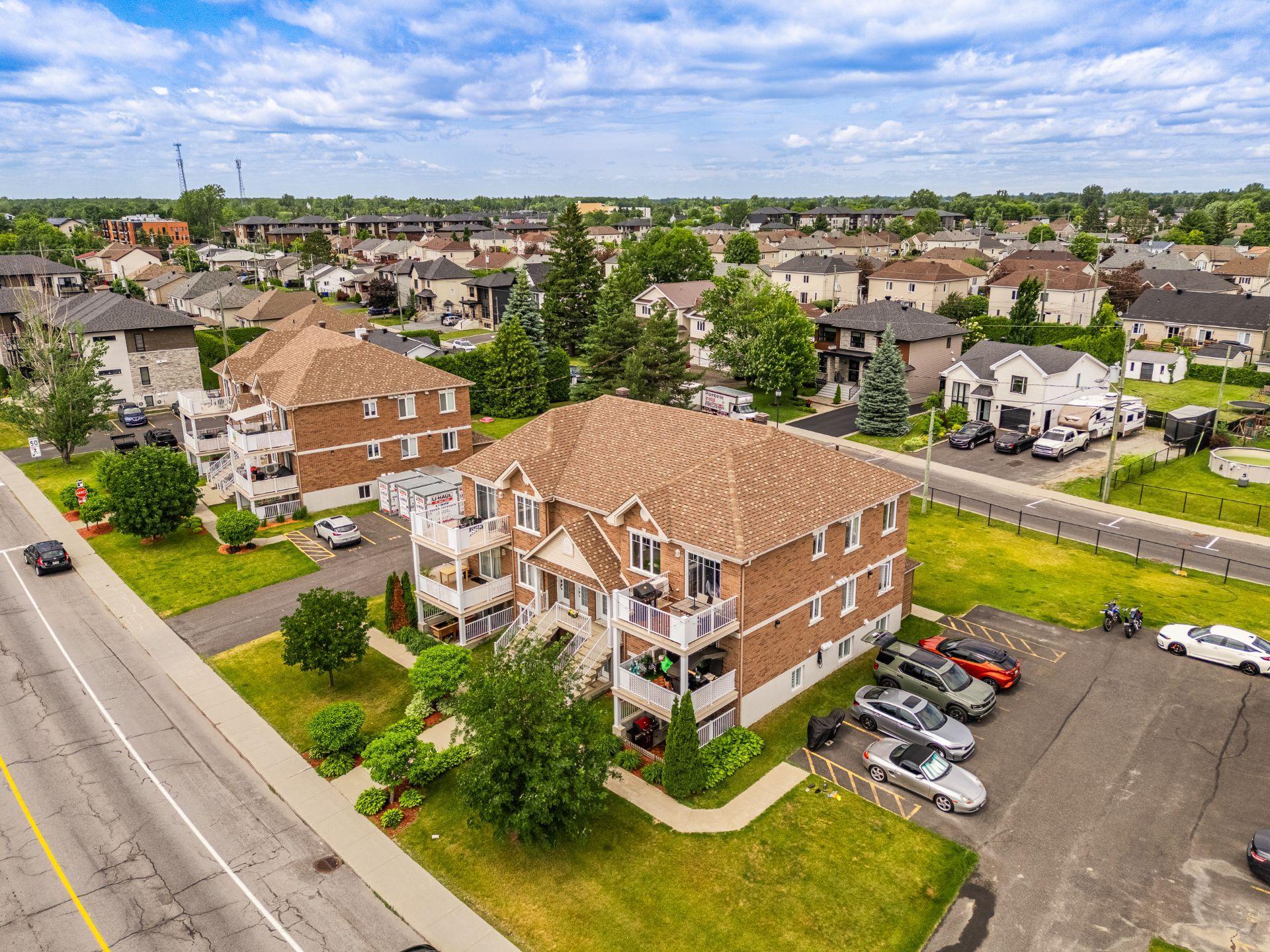 









246


Rue du Cardinal

,
Saint-Amable,




QC
J0L1N0

