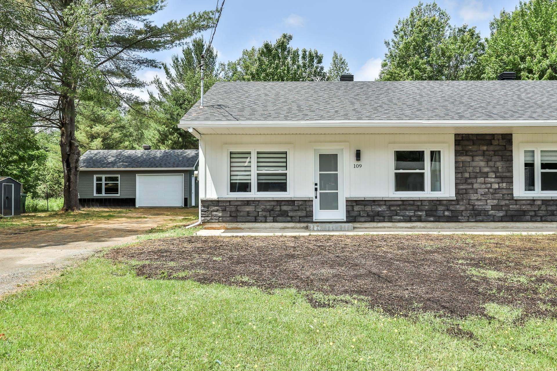 









113


Rue Lanthier

,
Brownsburg-Chatham,




QC
J8G1Z8


