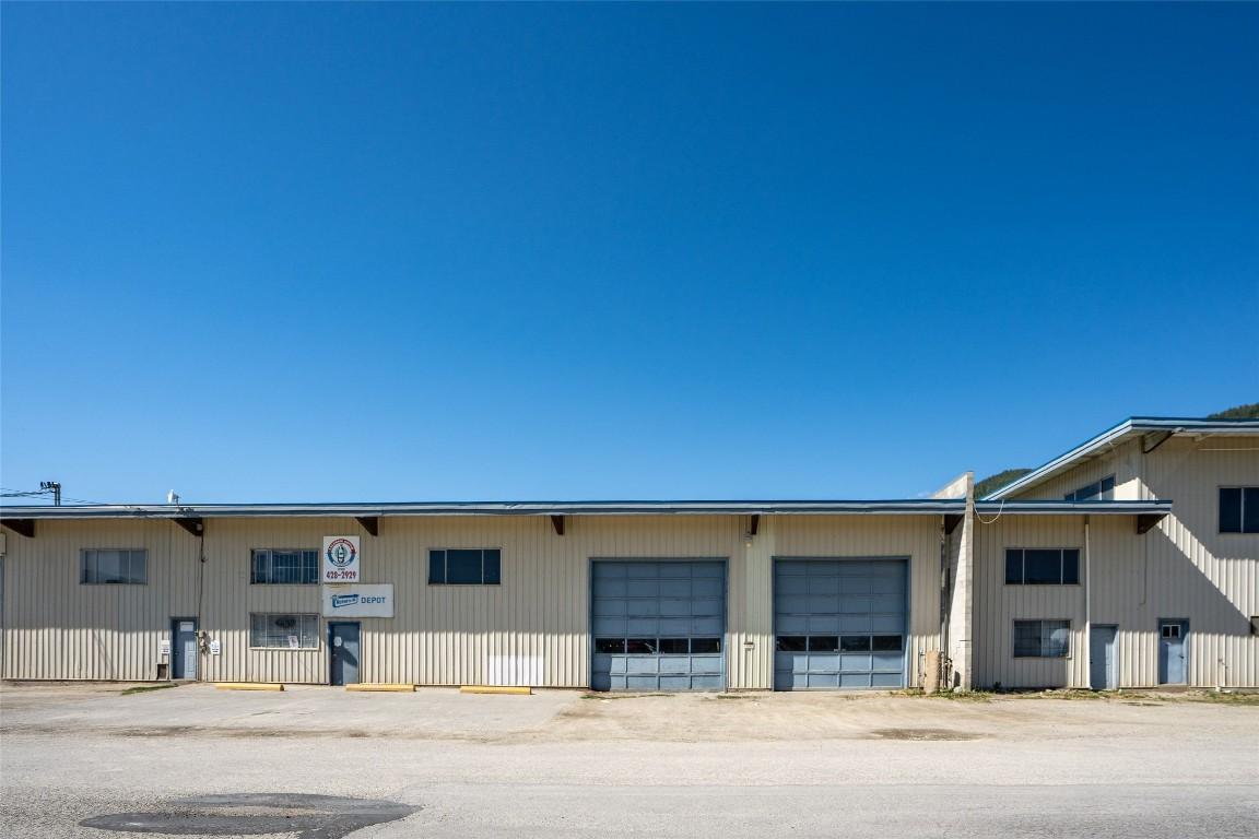 









1420


Northwest

Boulevard,
Creston,




BC
V0G 1B6

