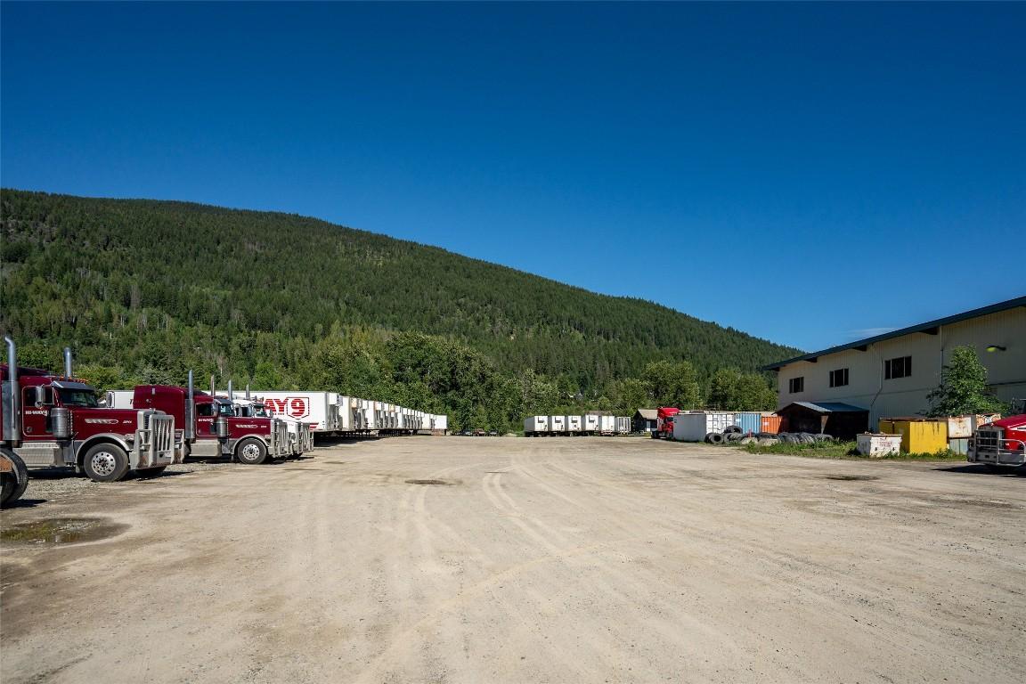 









1420


Northwest

Boulevard,
Creston,




BC
V0G 1B6

