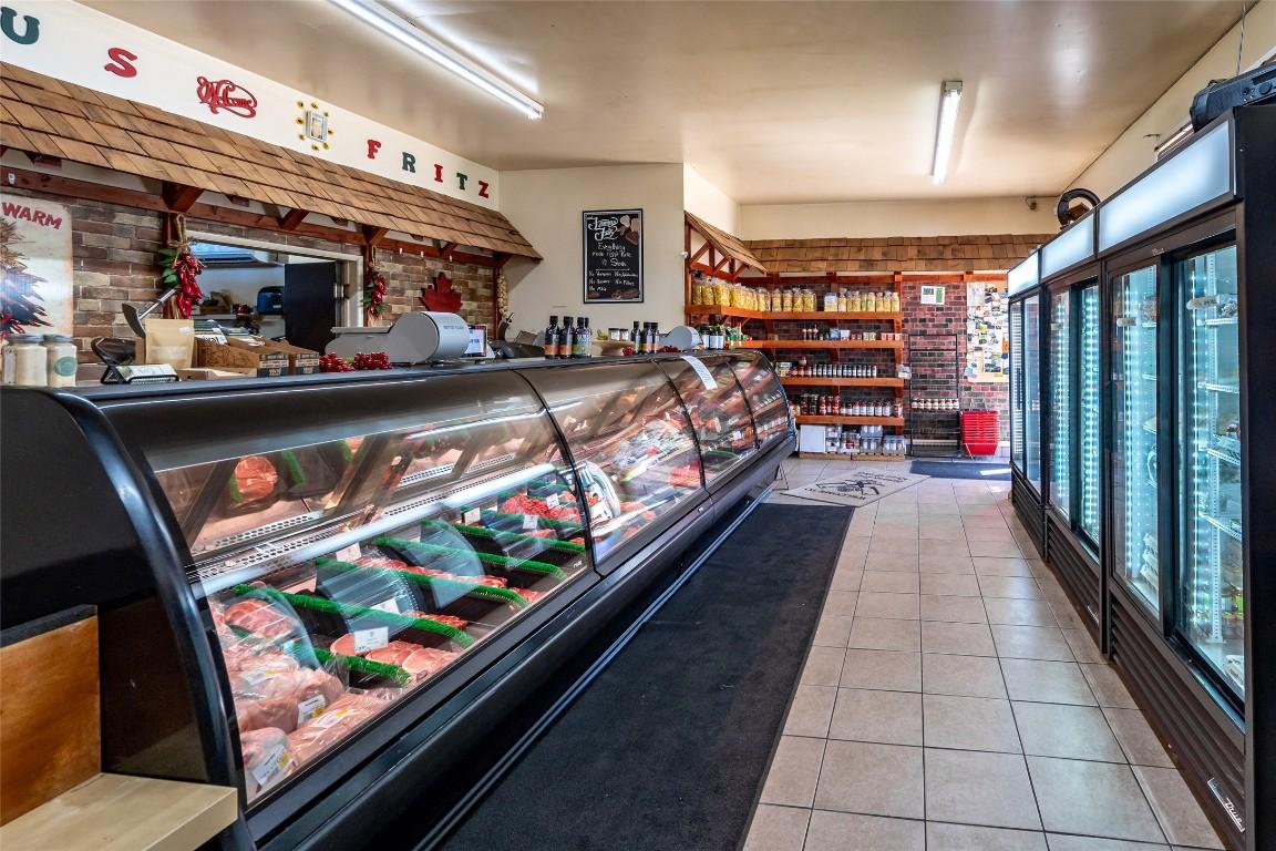 









1420


Northwest

Boulevard,
Creston,




BC
V0G 1B6

