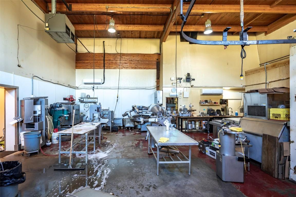 









1420


Northwest

Boulevard,
Creston,




BC
V0G 1B6

