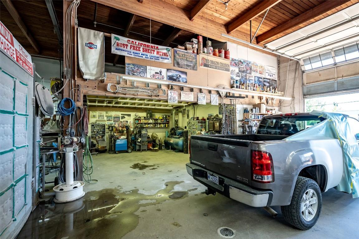 









1420


Northwest

Boulevard,
Creston,




BC
V0G 1B6

