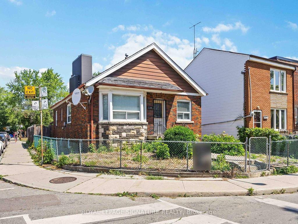 









42


Carr

Street,
Toronto,




ON
M5T 1B5

