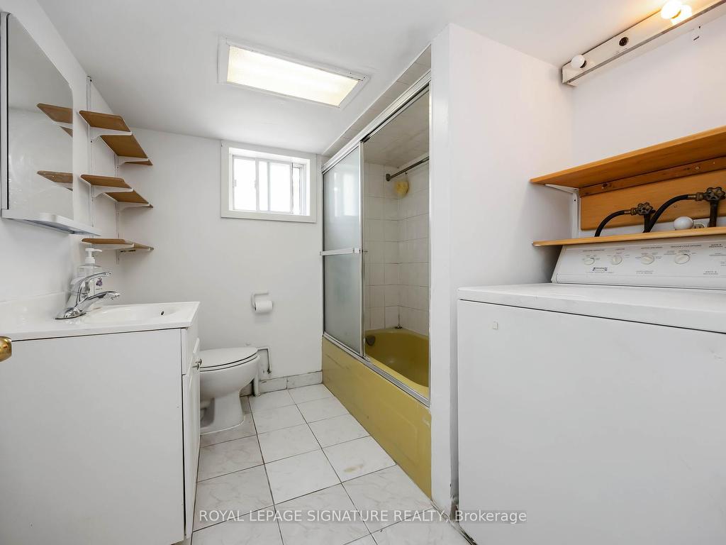 









42


Carr

Street,
Toronto,




ON
M5T 1B5

