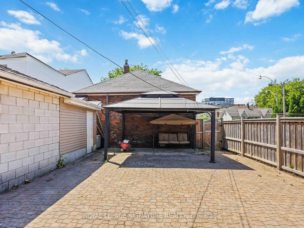 









42


Carr

Street,
Toronto,




ON
M5T 1B5


