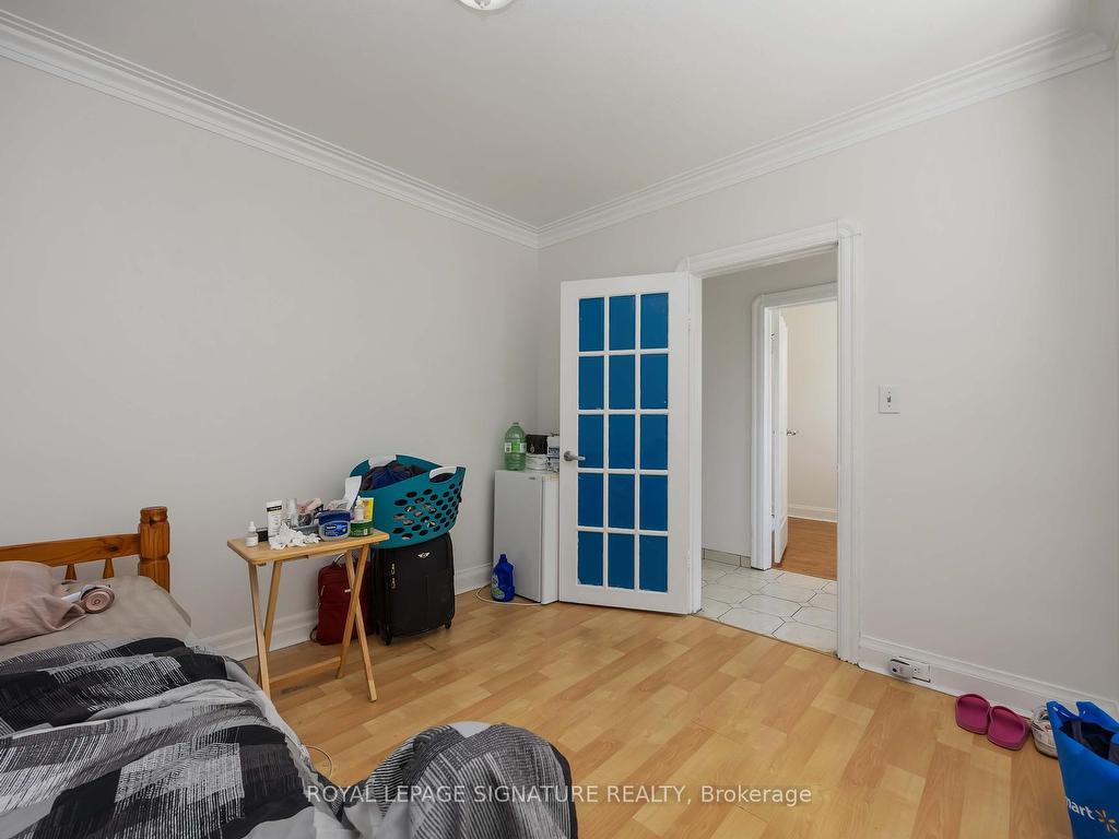 









42


Carr

Street,
Toronto,




ON
M5T 1B5

