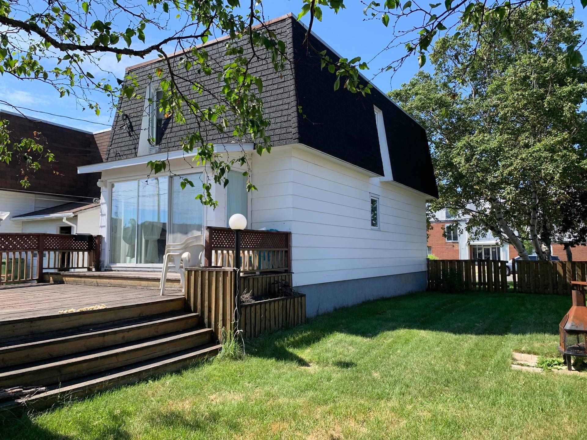 









638


Rue Giasson

,
Sept-Îles,




QC
G4R4M8

