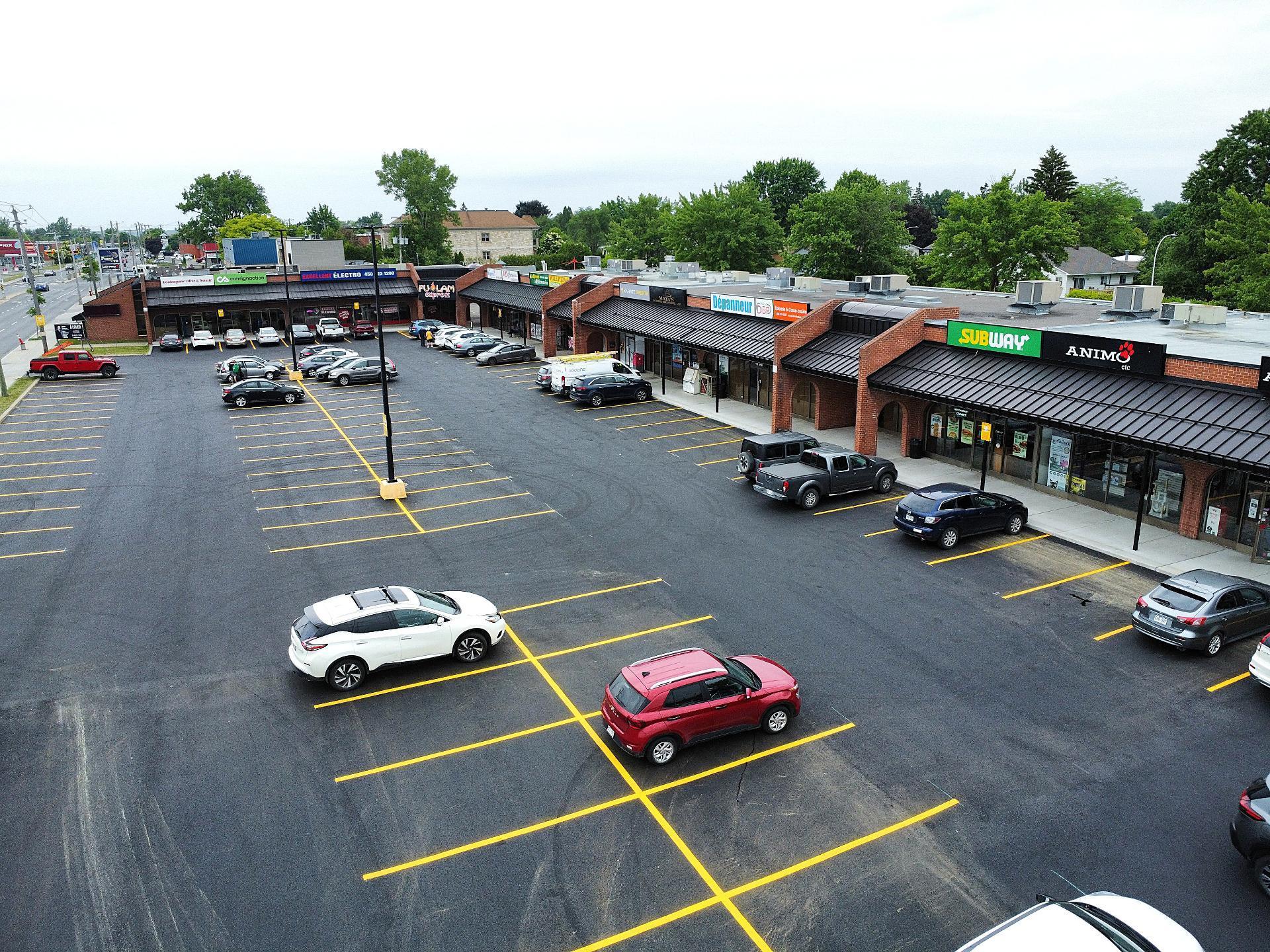 









5555


Boul. des Laurentides

, 13,
Laval (Auteuil),




QC
H7K2K4

