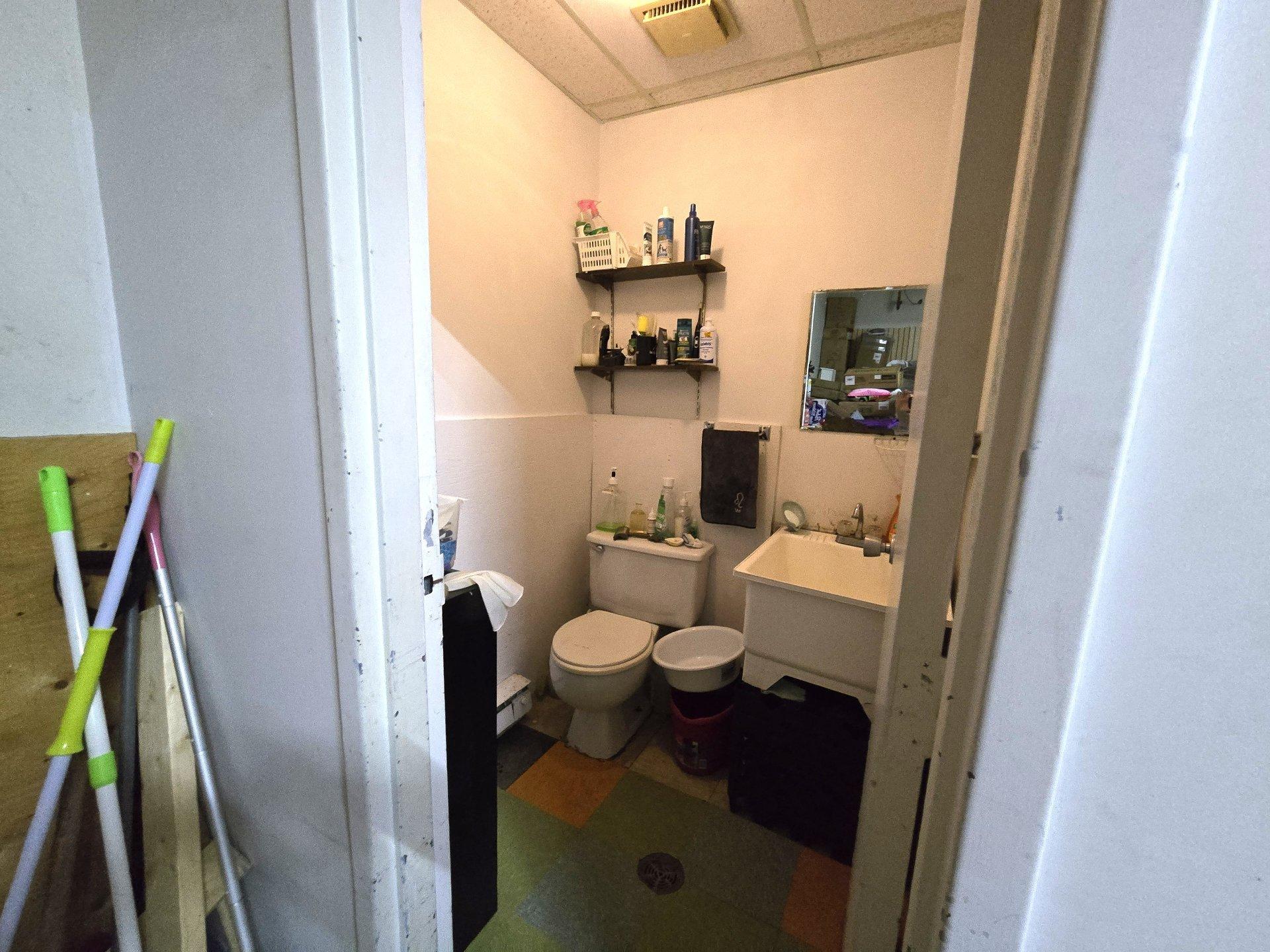









5555


Boul. des Laurentides

, 13,
Laval (Auteuil),




QC
H7K2K4

