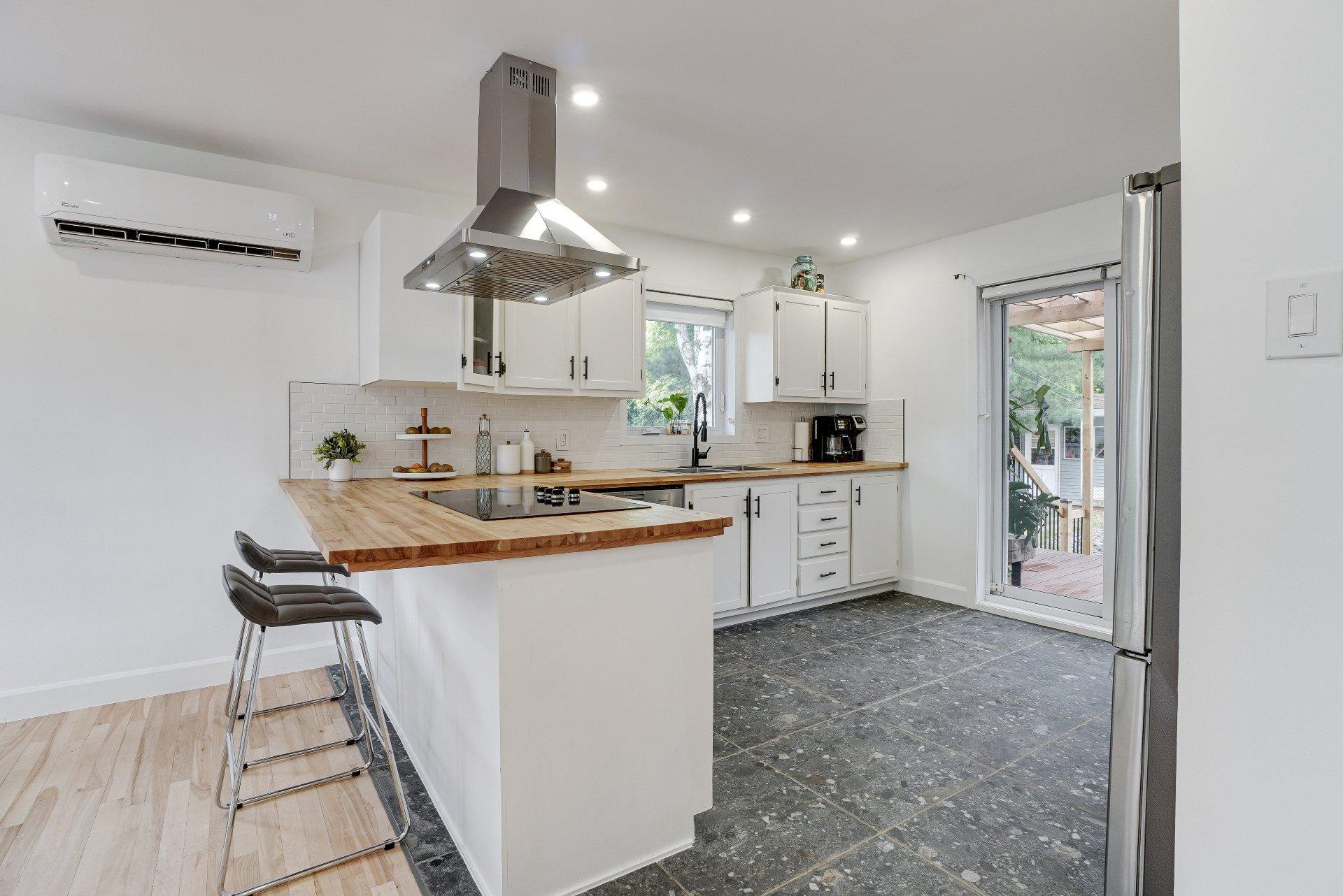 









42


Place Gaulin

,
L'Assomption,




QC
J5W1M2

