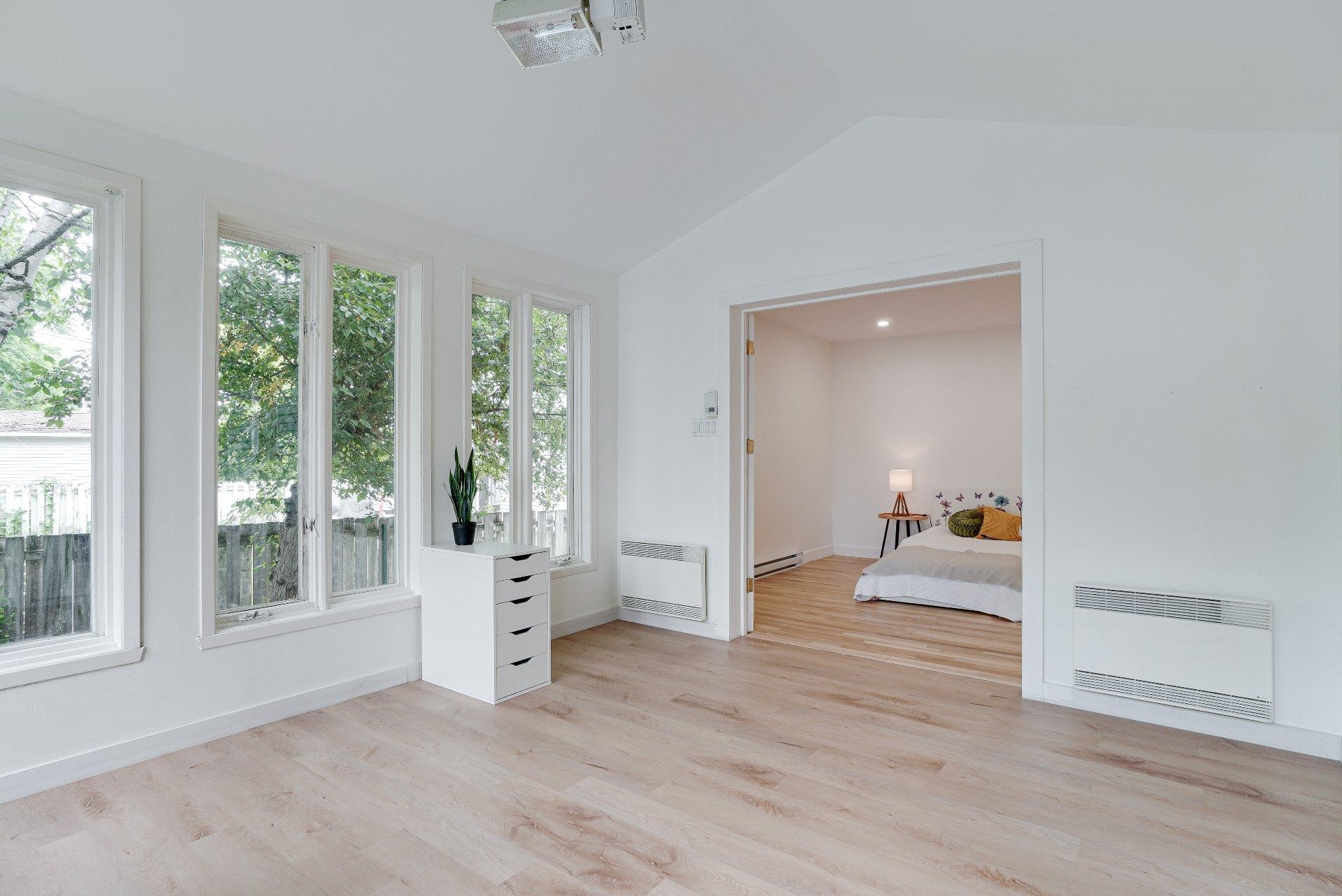 









42


Place Gaulin

,
L'Assomption,




QC
J5W1M2

