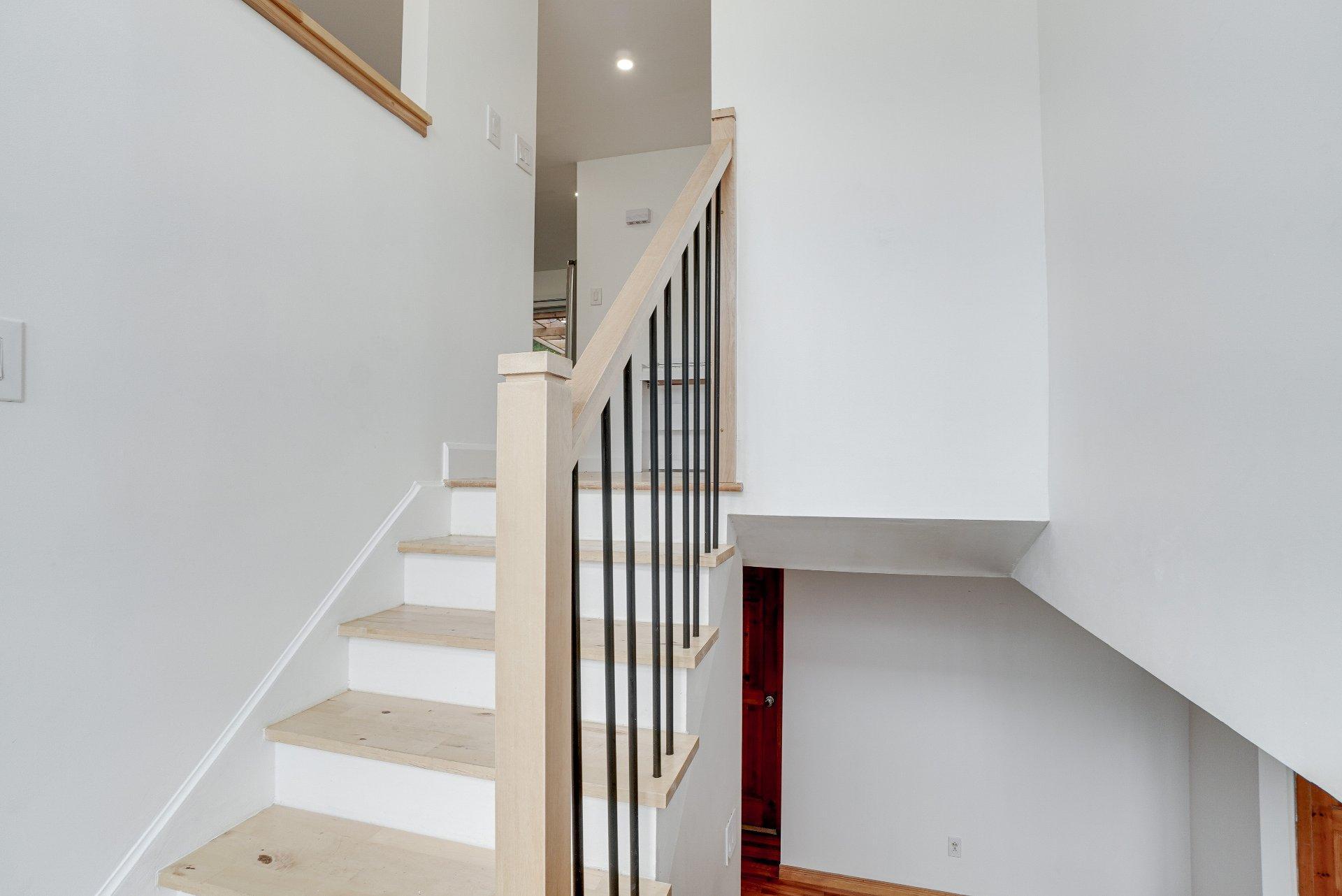 









42


Place Gaulin

,
L'Assomption,




QC
J5W1M2

