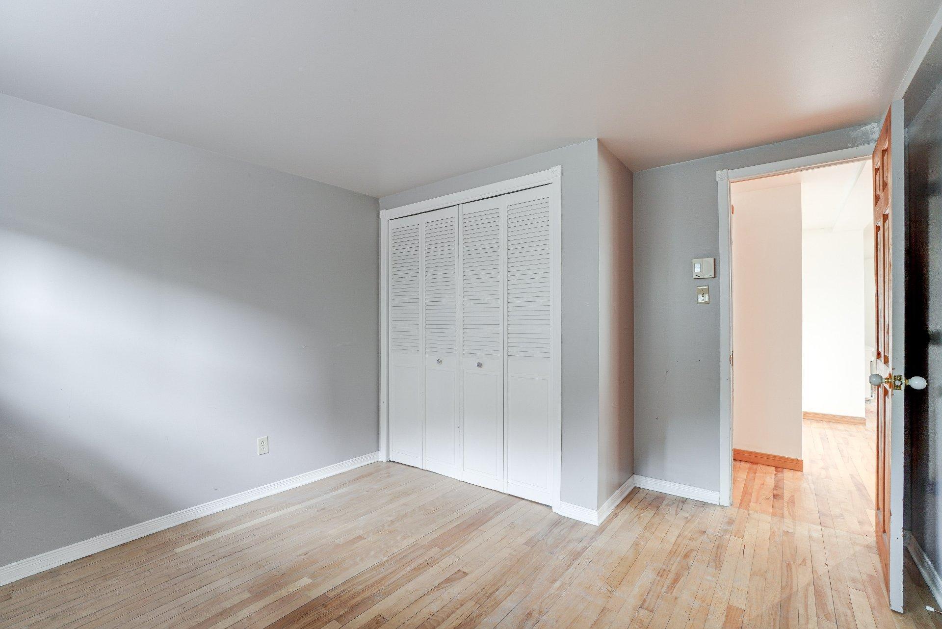









42


Place Gaulin

,
L'Assomption,




QC
J5W1M2

