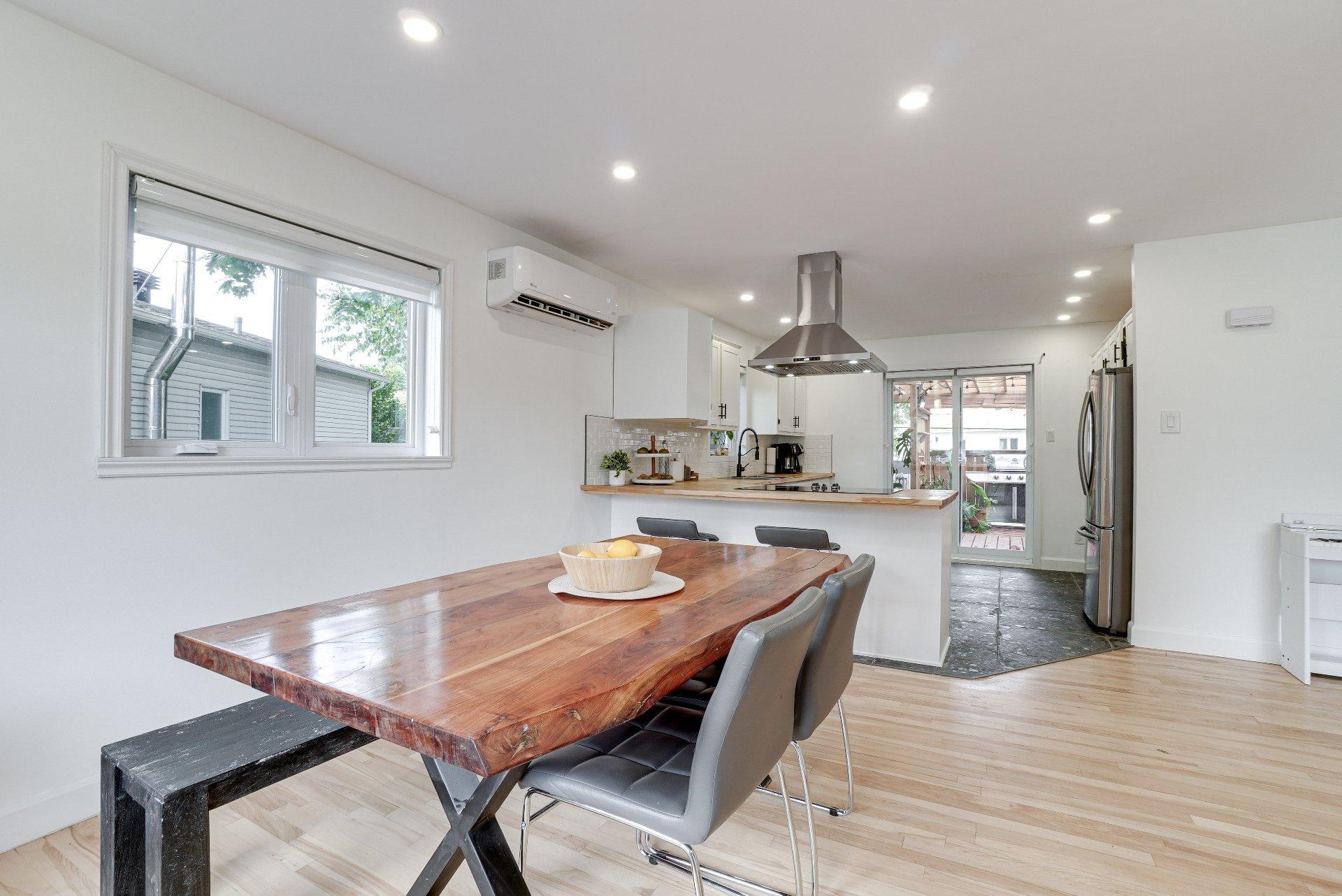 









42


Place Gaulin

,
L'Assomption,




QC
J5W1M2

