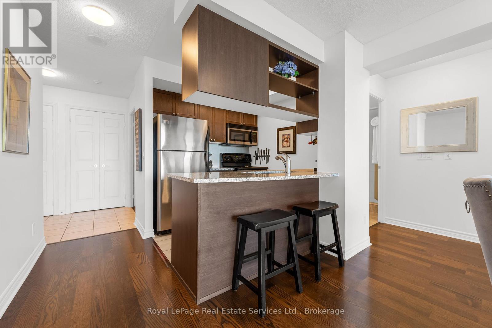 












801 - 2391 CENTRAL PARK DRIVE

,
Oakville (RO River Oaks),




Ontario
L6H0E4

