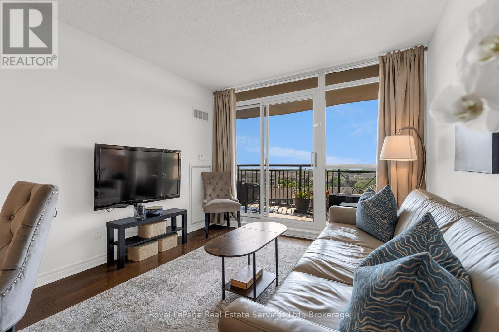 












801 - 2391 CENTRAL PARK DRIVE

,
Oakville (RO River Oaks),




Ontario
L6H0E4

