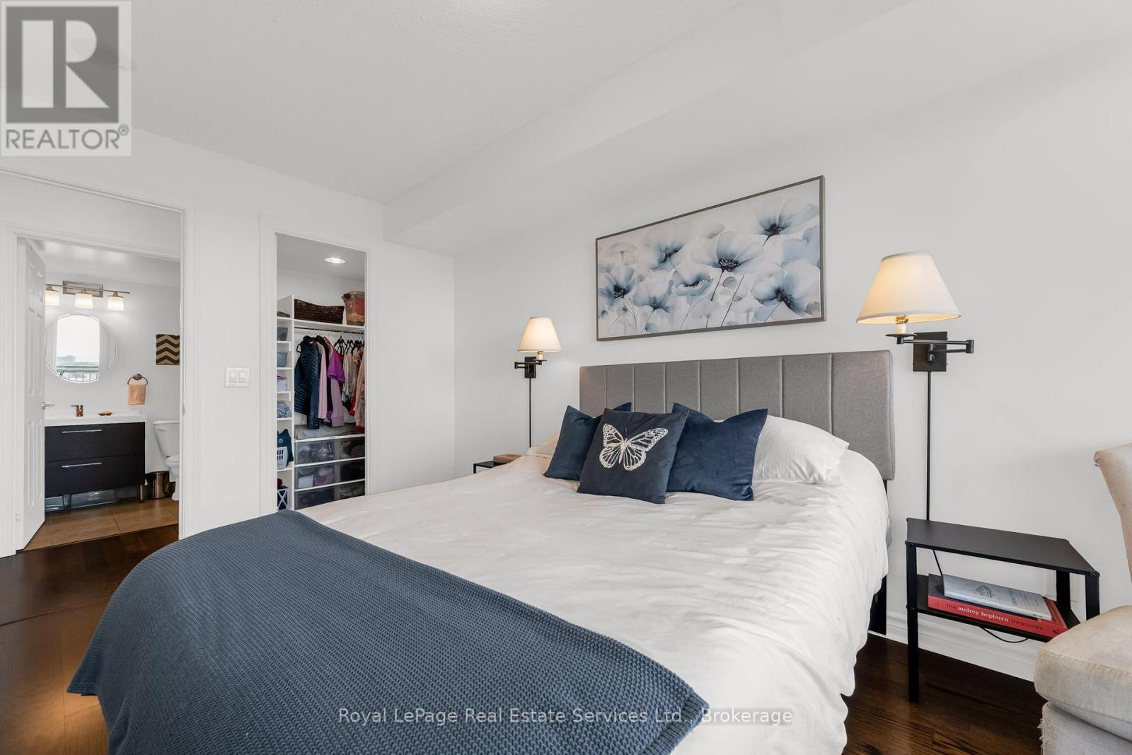 












801 - 2391 CENTRAL PARK DRIVE

,
Oakville (RO River Oaks),




Ontario
L6H0E4

