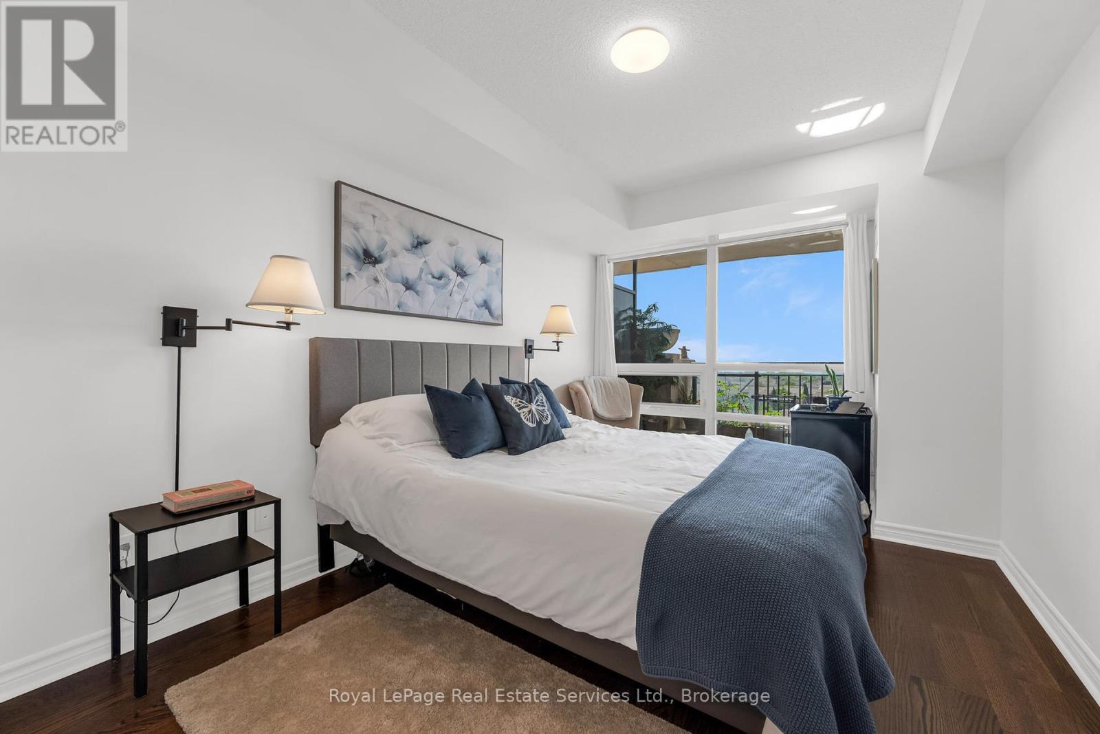 












801 - 2391 CENTRAL PARK DRIVE

,
Oakville (RO River Oaks),




Ontario
L6H0E4

