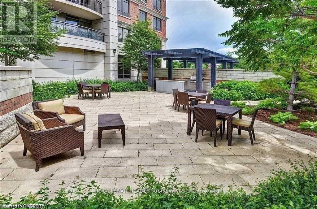 












801 - 2391 CENTRAL PARK DRIVE

,
Oakville (RO River Oaks),




Ontario
L6H0E4

