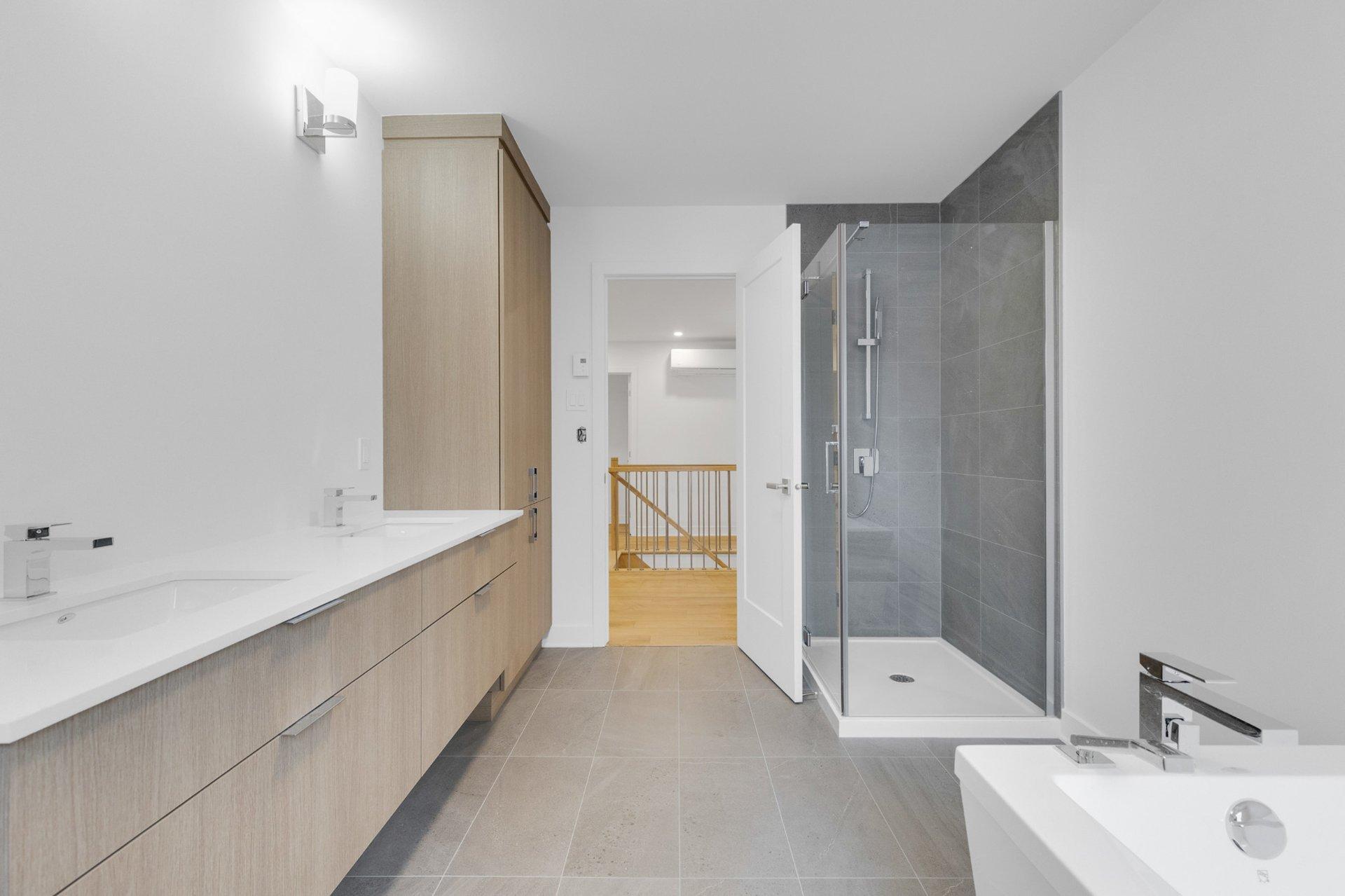 









279A


Rue Principale

,
Saint-Basile-le-Grand,




QC
J3N1J7

