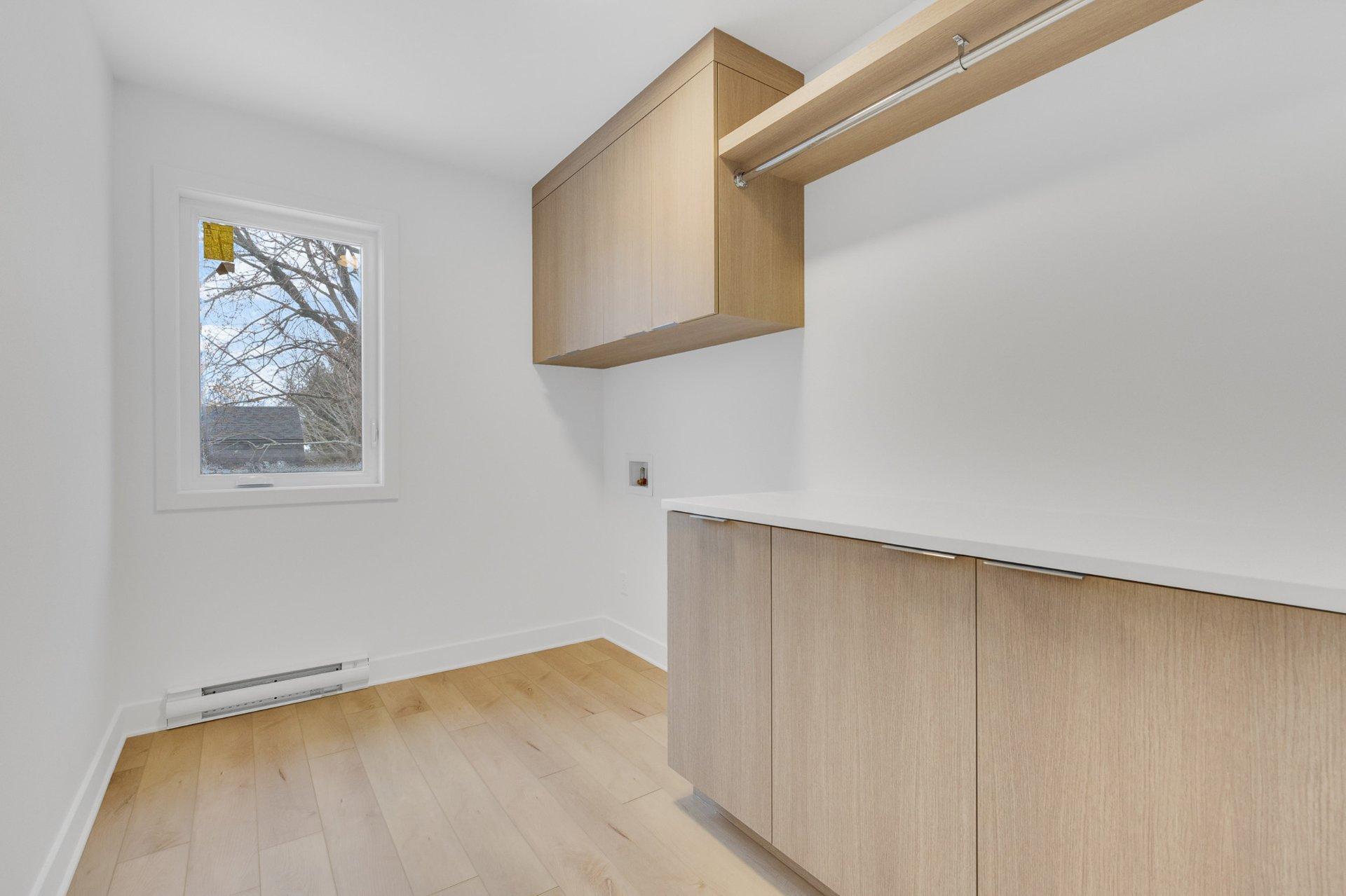 









279A


Rue Principale

,
Saint-Basile-le-Grand,




QC
J3N1J7

