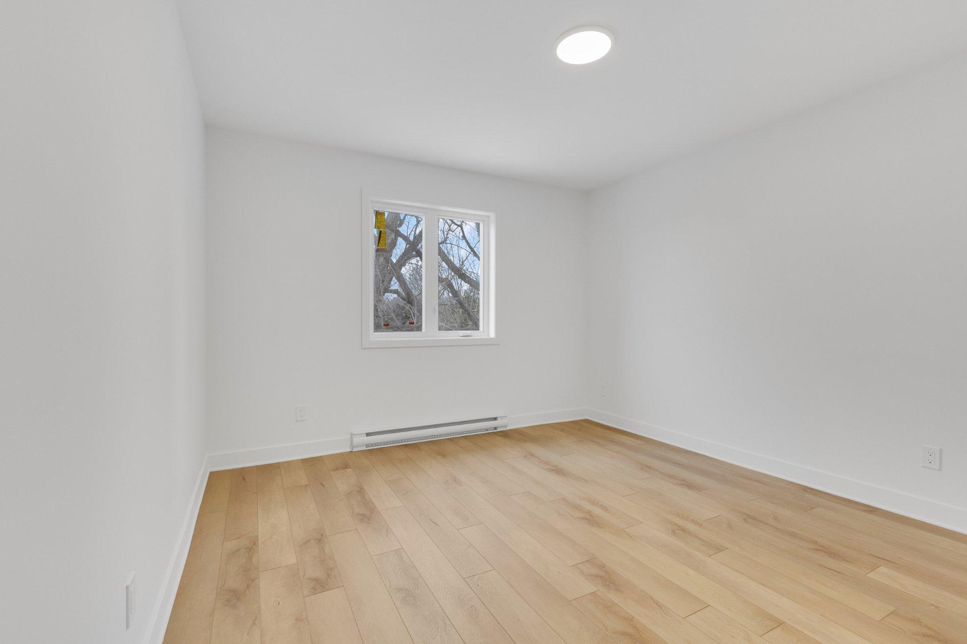 









279A


Rue Principale

,
Saint-Basile-le-Grand,




QC
J3N1J7

